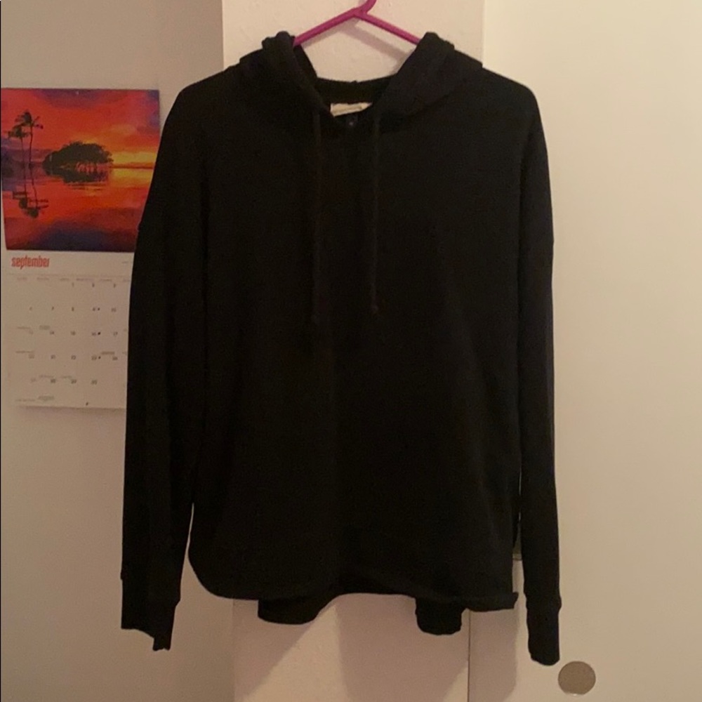 Simple black light hooded sweatshirt